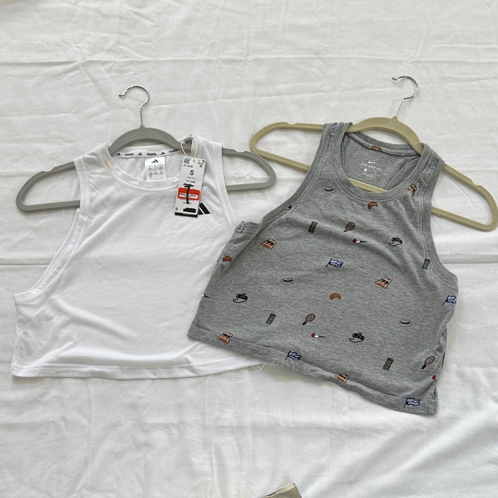 Athletic Crop Top Bundle. Size S